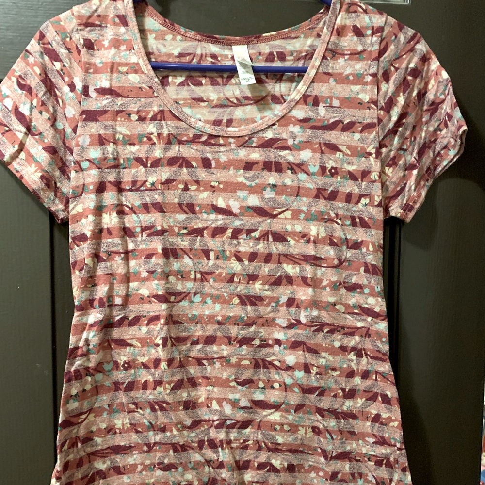 Lularoe Tee